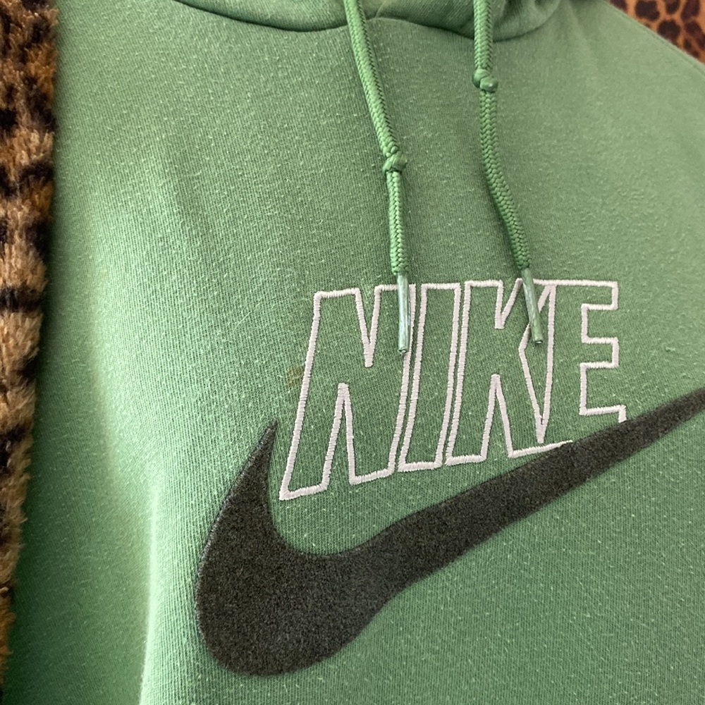 Nike - Picture 6 of 9